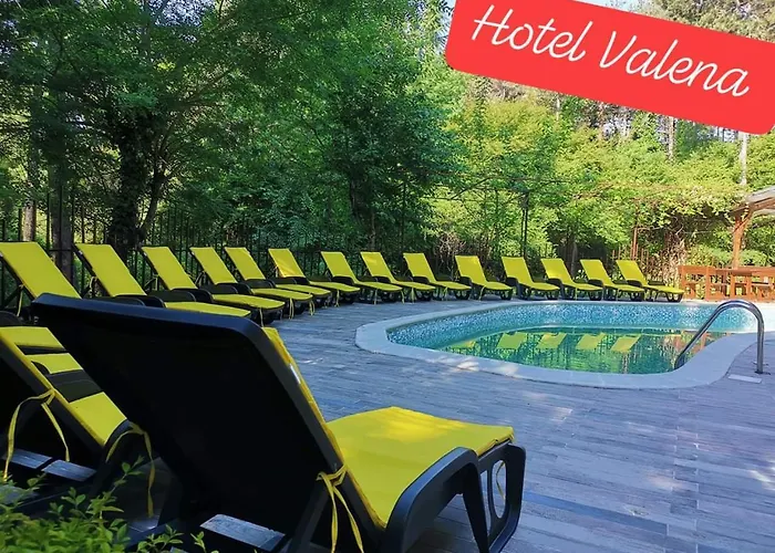 Хотел Valena 2*
